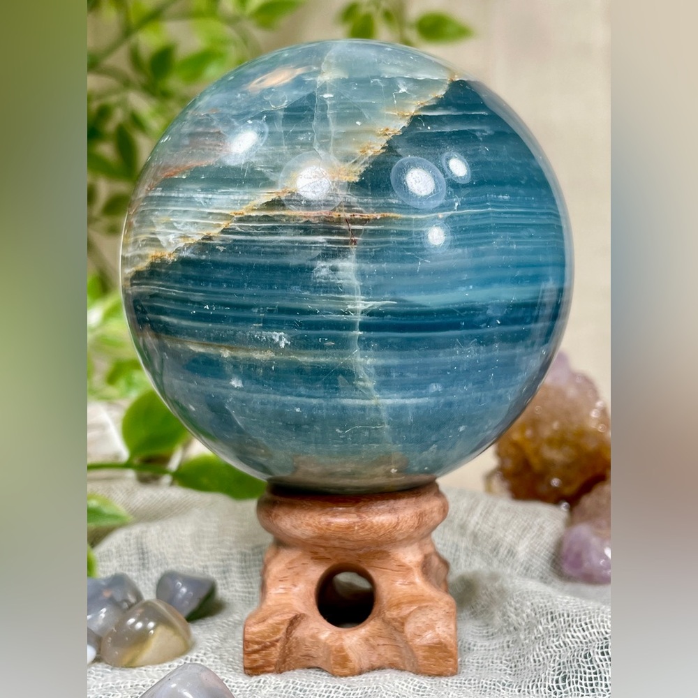 2460 Blue Onyx Crystal Sphere - Picture 3 of 12